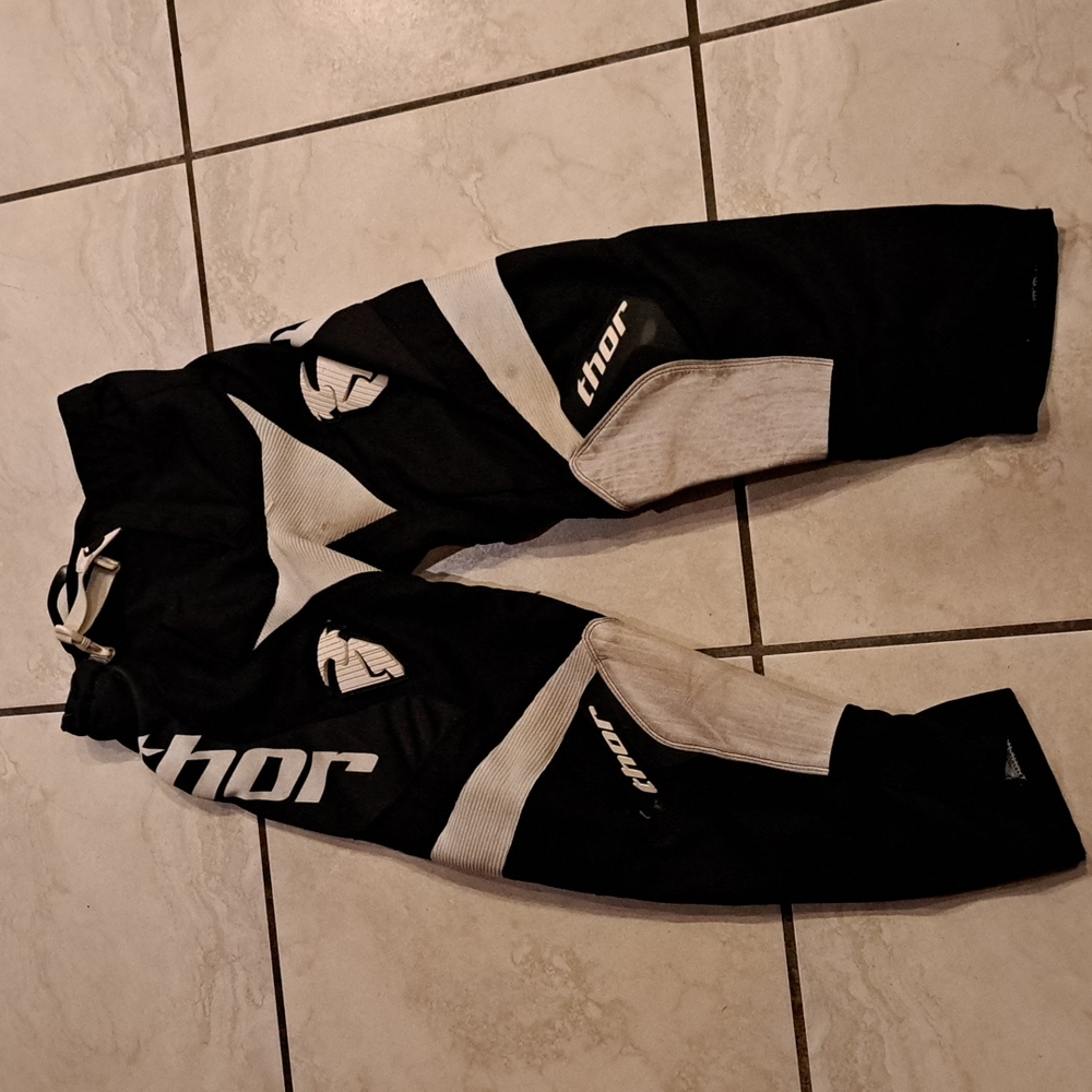 Riding pants